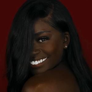 Meet your Posher, Markela